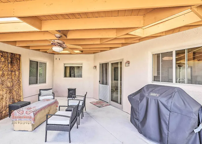 W/ Patio - Near Outdoor Adventure Holiday home *