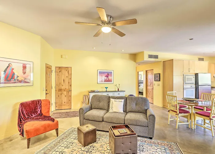 W/ Patio - Near Outdoor Adventure Holiday home