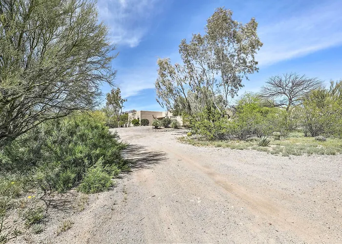 Holiday home W/ Patio - Near Outdoor Adventure