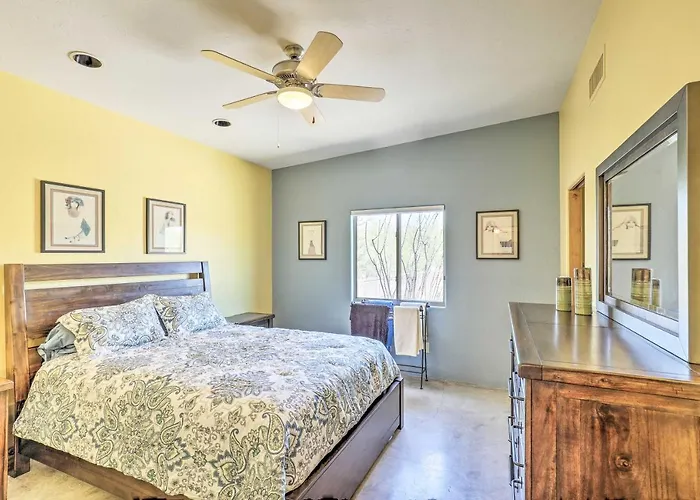 Holiday home W/ Patio - Near Outdoor Adventure *